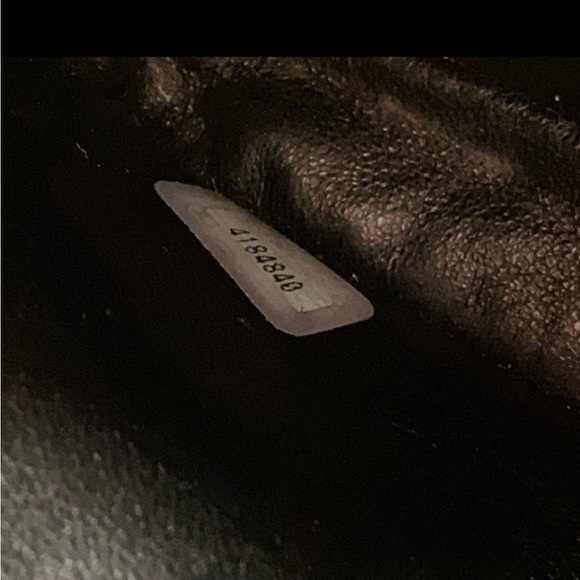 Authentic Chanel purse with authenticity card, and just bag. Purchased in 1996. - Picture 9 of 16